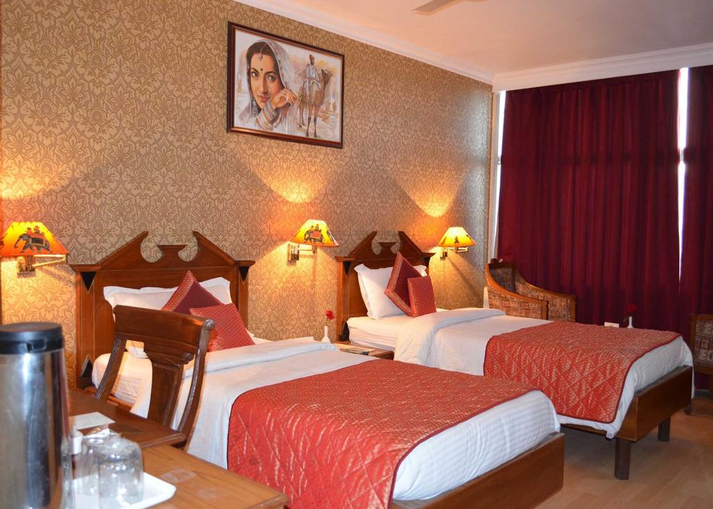 Hotel Grand Sartaj نيودلهي المظهر الخارجي الصورة