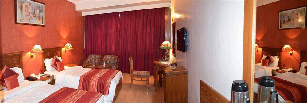 Hotel Grand Sartaj نيودلهي المظهر الخارجي الصورة